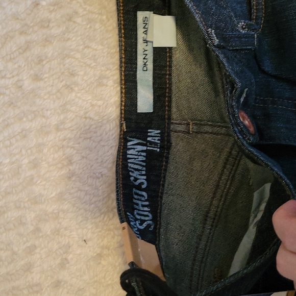 💥NWT💥DKNY~ "Soho" Skinny Jeans, Dark Blue, 4 - Picture 4 of 11